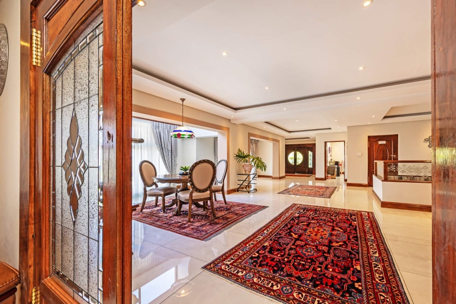 8 Bedroom Property for Sale in Baronetcy Estate Western Cape